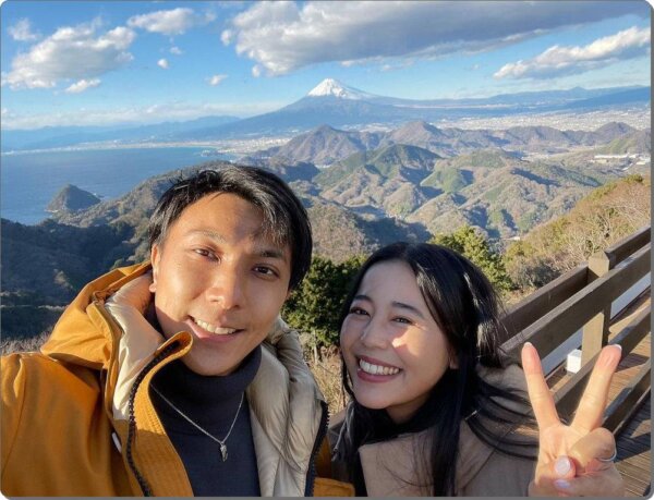 坂口佳穂と松井千士