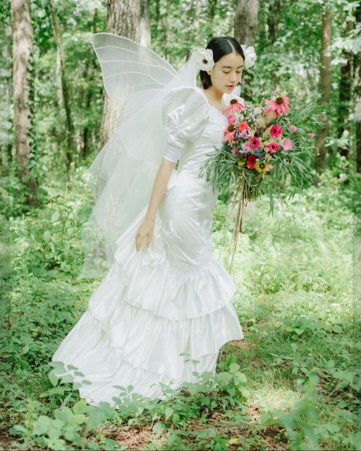 山本美月のウェディングフォト