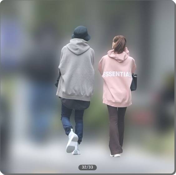 2020年に同棲先付近を歩く花村想太と渡辺美優紀