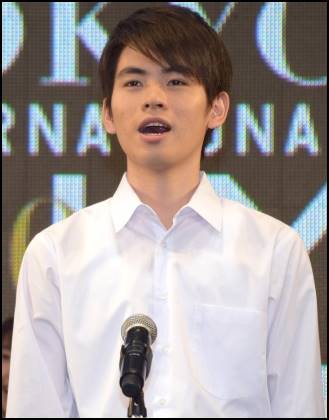 俳優の広田亮平