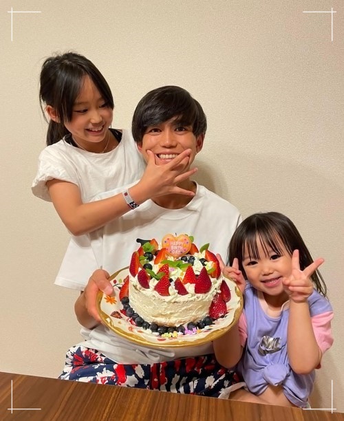 大迫傑と結婚相手の妻、橋本あゆみの間の2人の子供