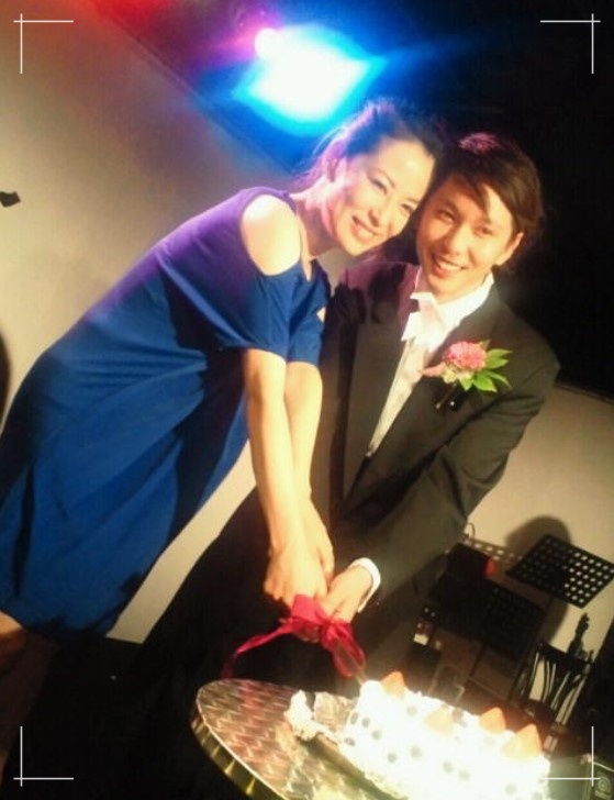 鈴木砂羽と再婚相手で2015年に離婚した元夫の吉川純広