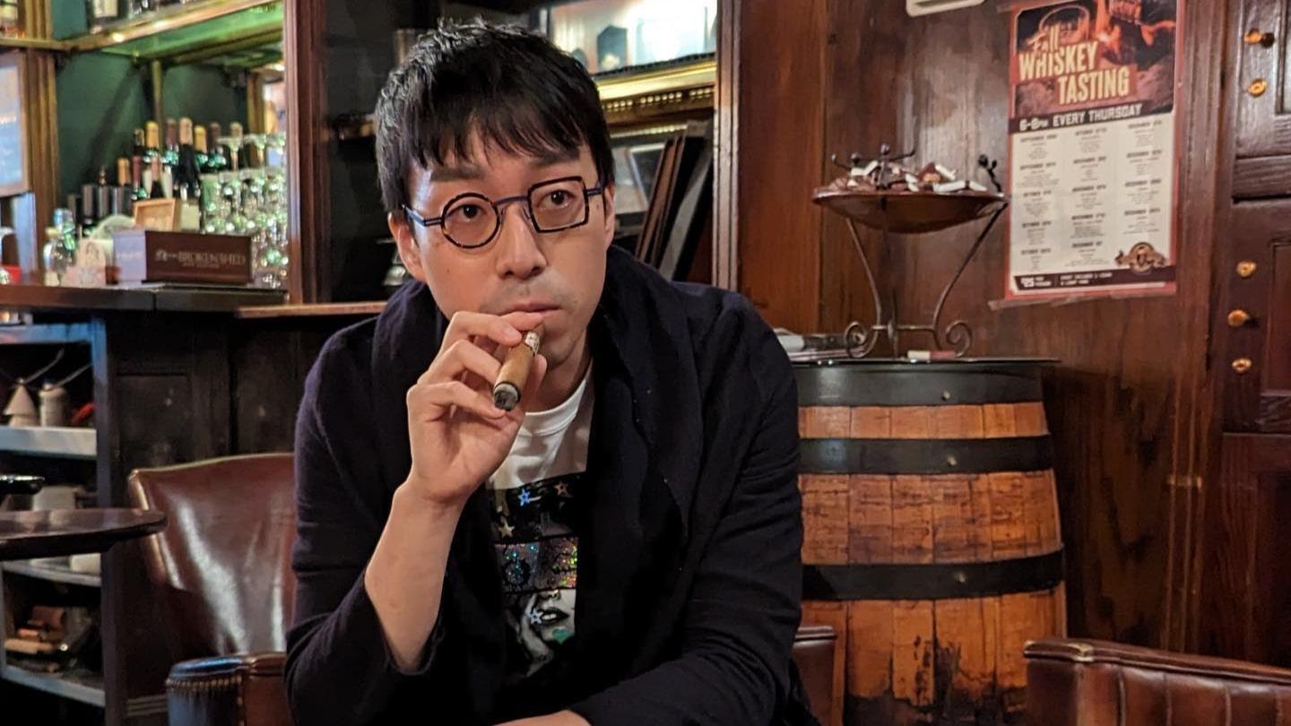 成田悠輔