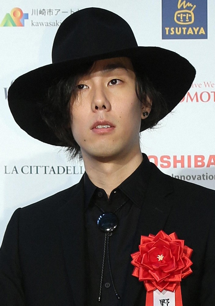 馬場ふみかとの熱愛を報じられたRADWIMPSの野田洋次郎