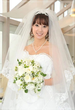 歌手鈴木亜美、ドラマでのウエディングドレス姿
