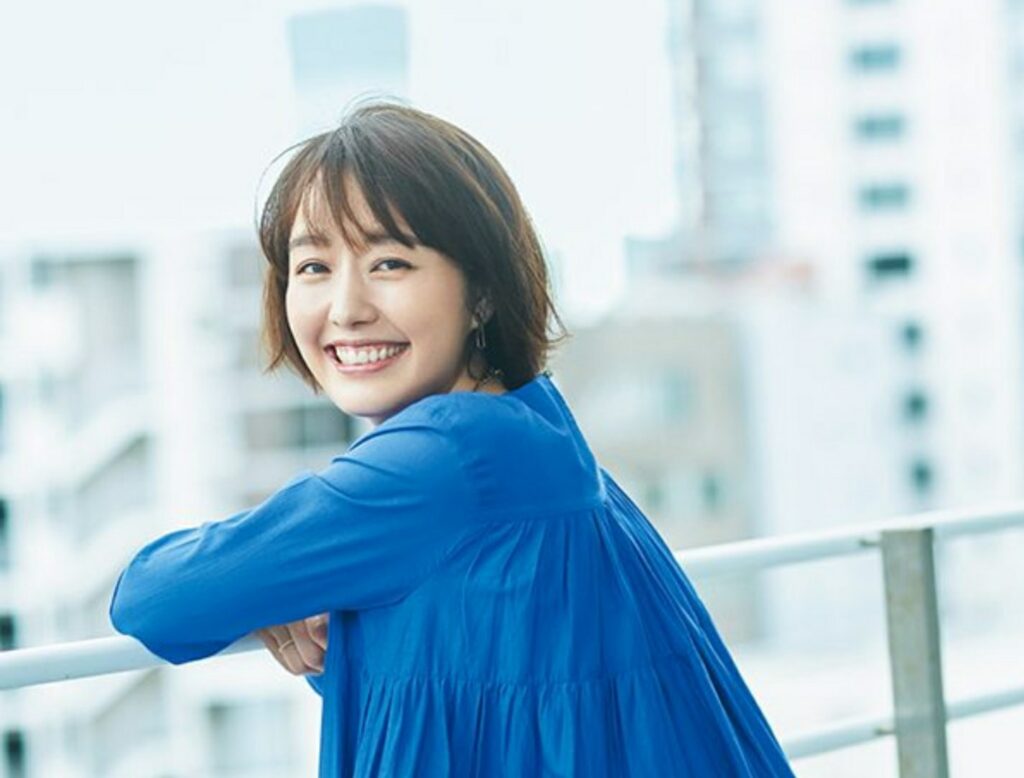 中村仁美のヘッダー
