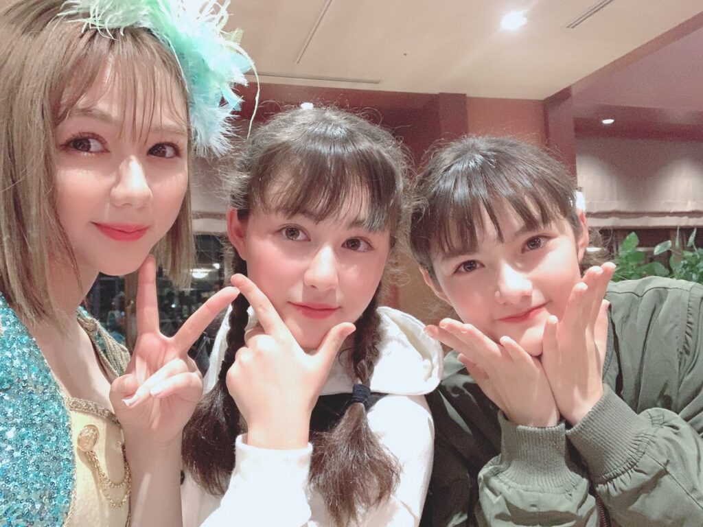 村重杏奈さん芸能界入りした妹たちへ