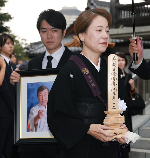橋幸夫の再婚相手・真由美