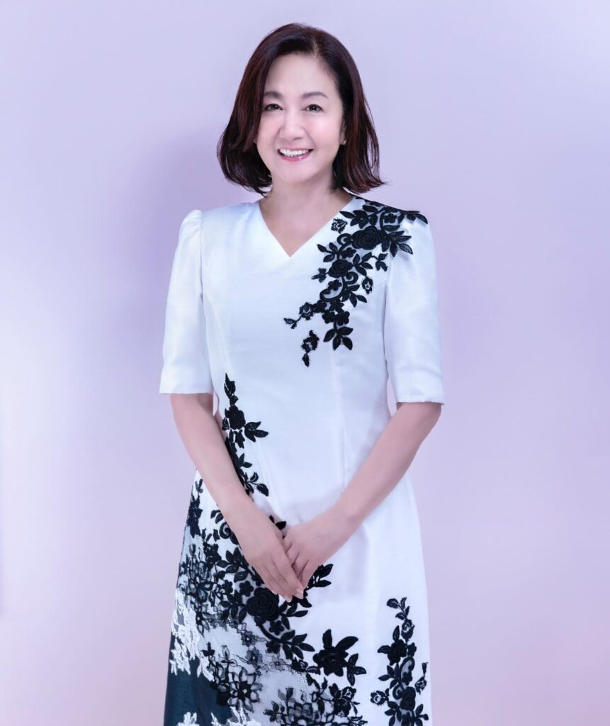 三沢あけみさんプロフィール画像