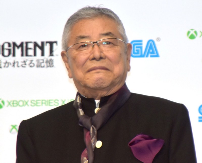 中尾彬