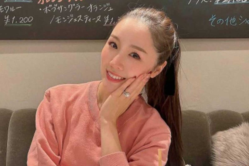 会社経営者の夫について語った石田安奈