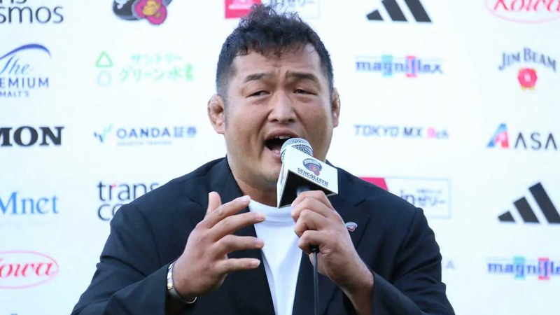 現役引退を発表する垣永真之介